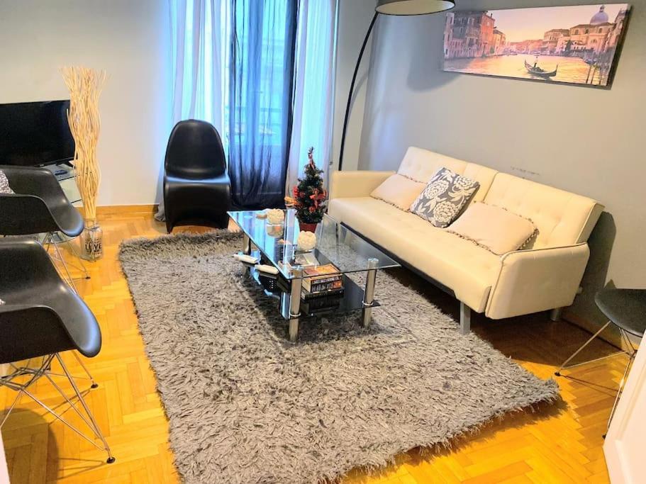 2Bdr Olympianzeus Apt With Netflix أثينا المظهر الخارجي الصورة