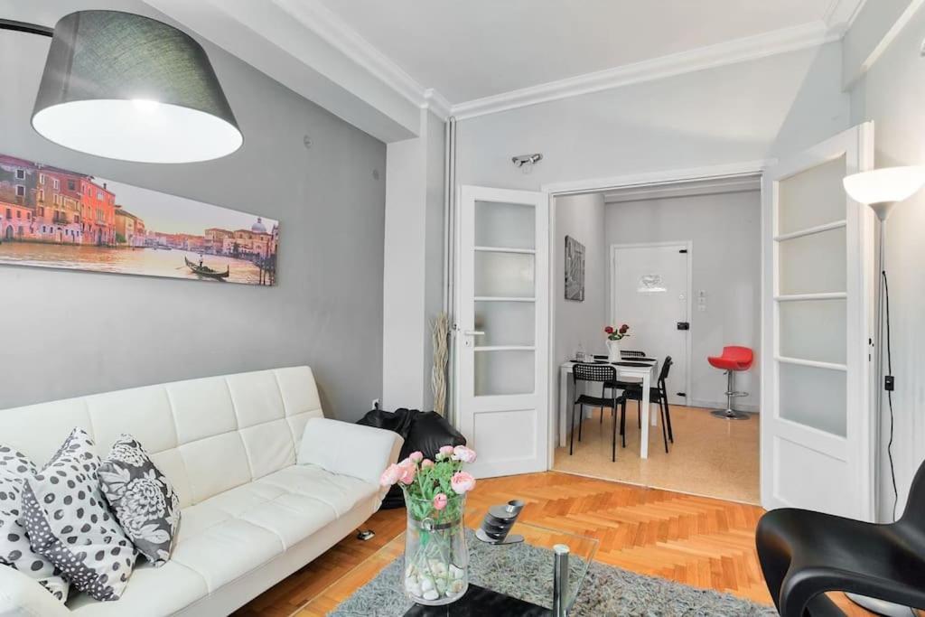 2Bdr Olympianzeus Apt With Netflix أثينا المظهر الخارجي الصورة