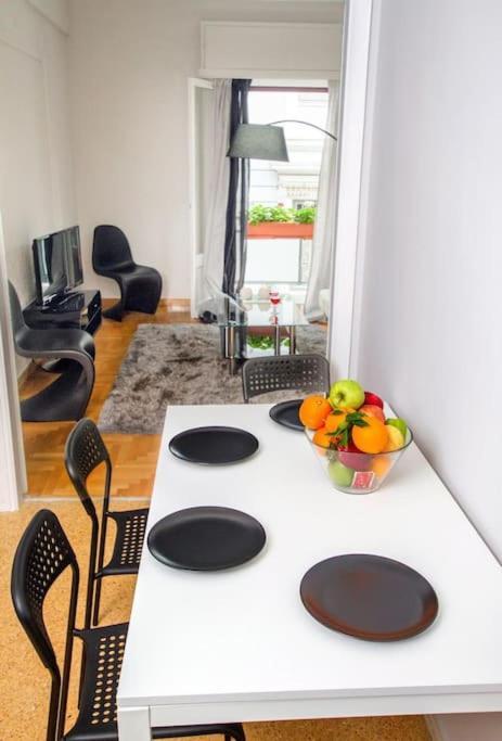 2Bdr Olympianzeus Apt With Netflix أثينا المظهر الخارجي الصورة